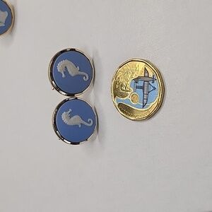 WEDGWOOD VINTAGE CUFFLINKS GOLD TONE SEAHORSE